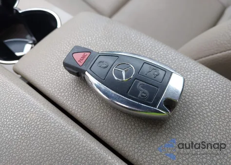 2010 Mercedes-Benz C 300 Luxury/Sport from USA, damaged, VIN WDDGF5EB7AF450883